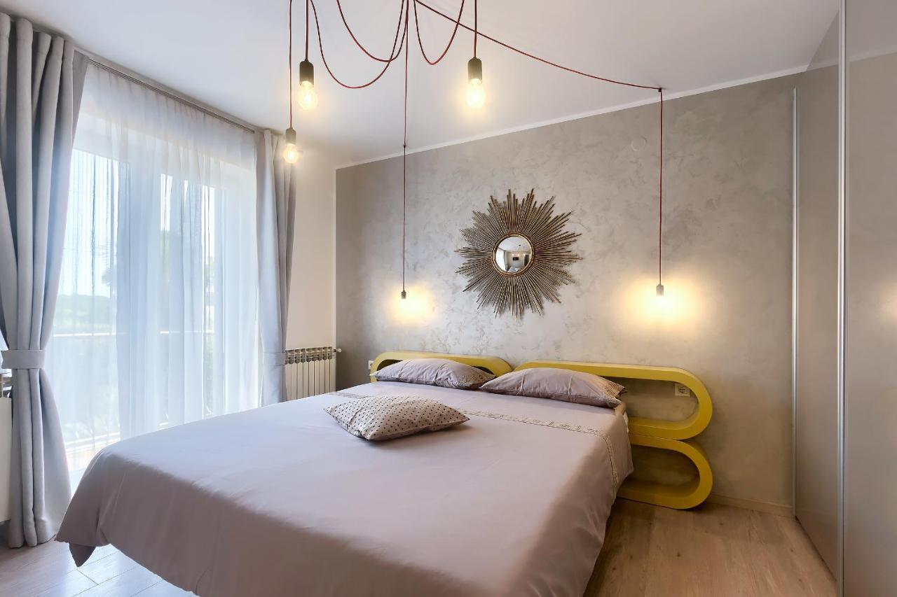 Apartments Palm View Rovinj Exterior photo