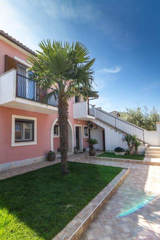 Apartments Palm View Rovinj Exterior photo